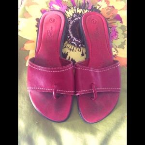 Gently worn ladies sandals 👡